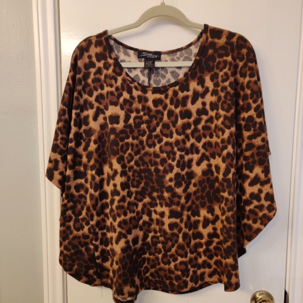Winged leopard print blouse